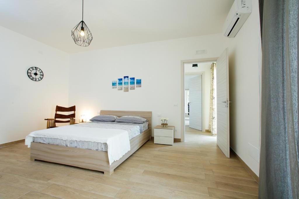 Casa 801 Bed & Breakfast Monopoli Bagian luar foto