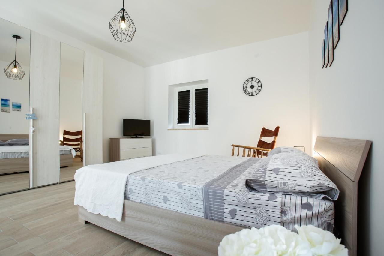 Casa 801 Bed & Breakfast Monopoli Bagian luar foto